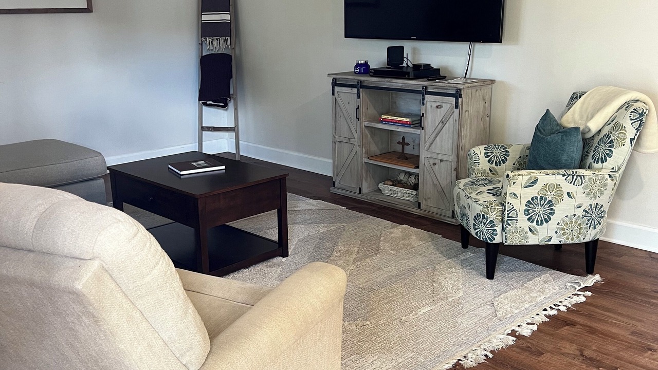 Photo of Livingroom in Shiner