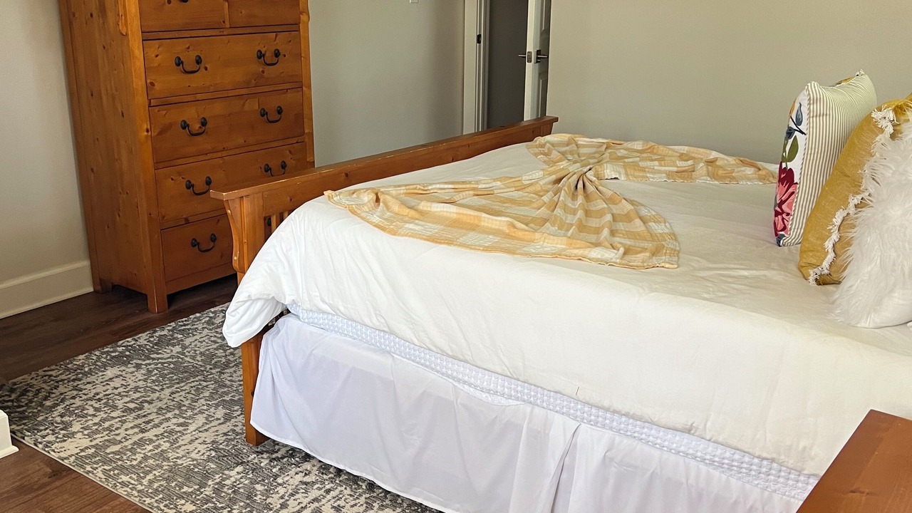 Photo of Bedroom in Shiner