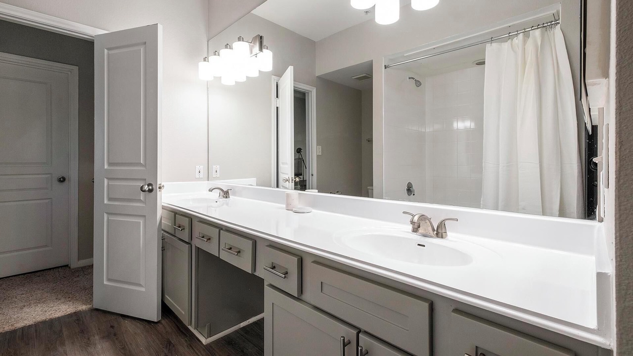Photo of Bathroom in Briarforest