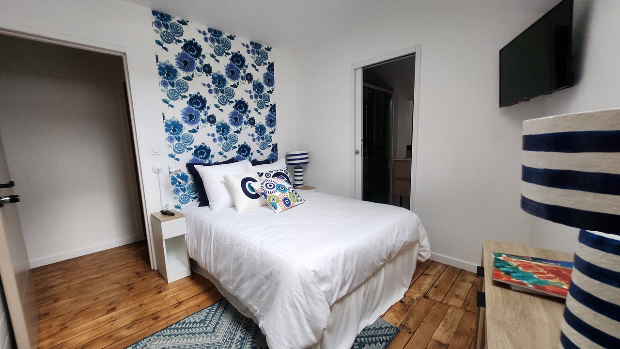 Photo of Bedroom in Centre-ville rive gauche