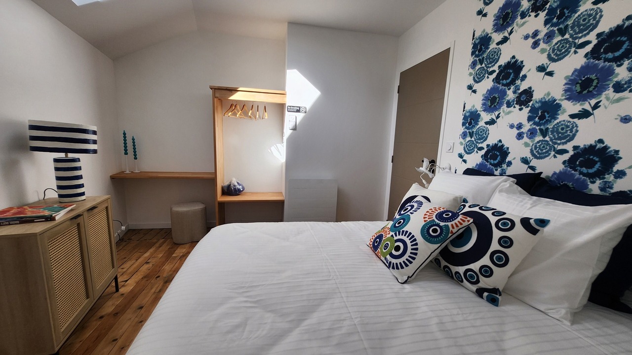 Photo of Bedroom in Centre-ville rive gauche