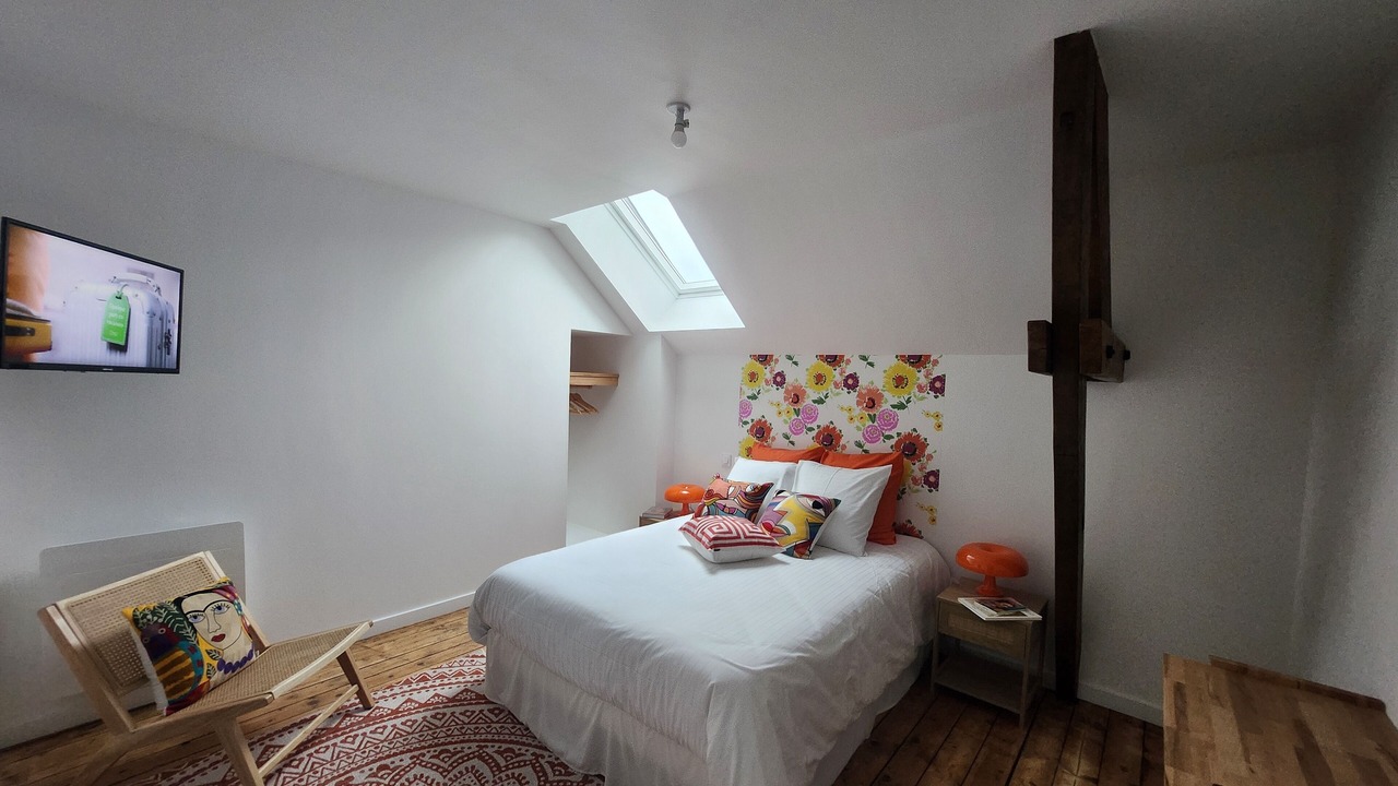 Photo of Bedroom in Laval