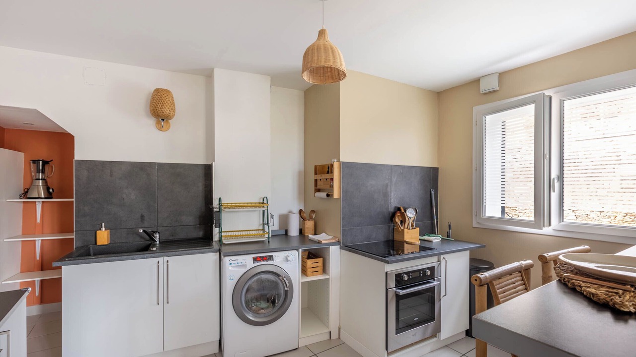 Photo of Kitchen in Saint-Jean-de-Touslas
