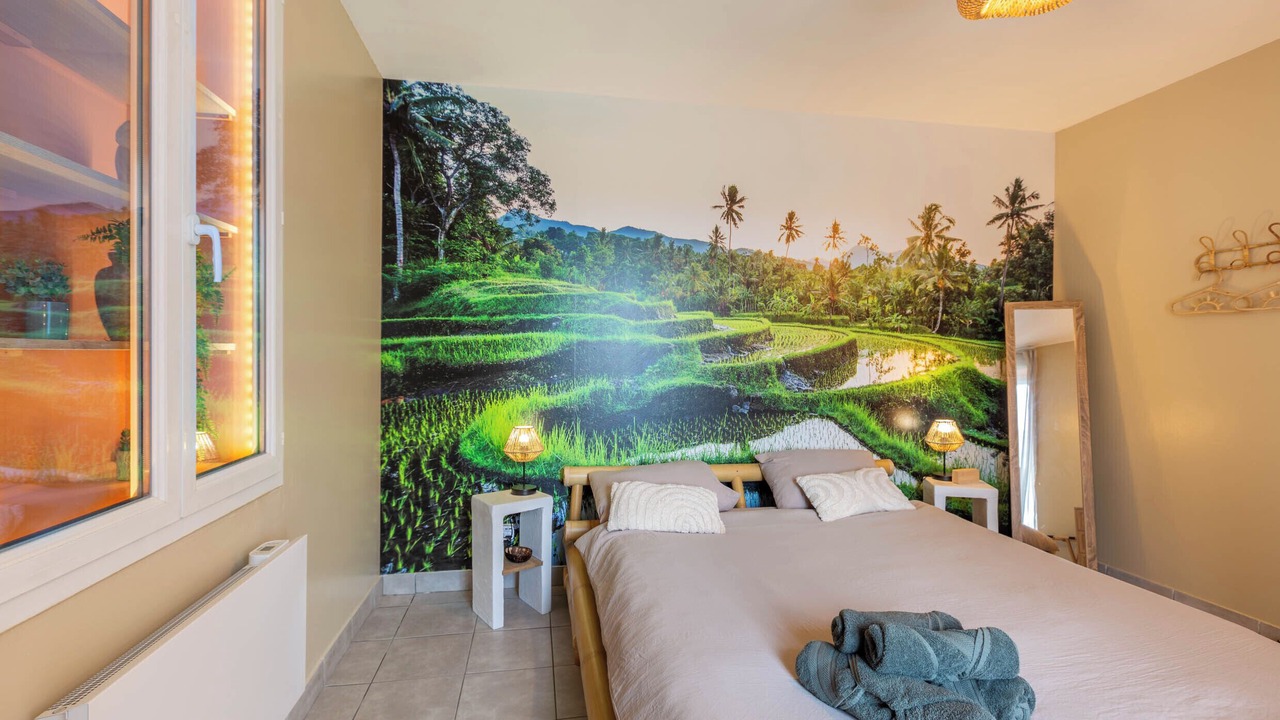 Photo of Bedroom in Saint-Jean-de-Touslas