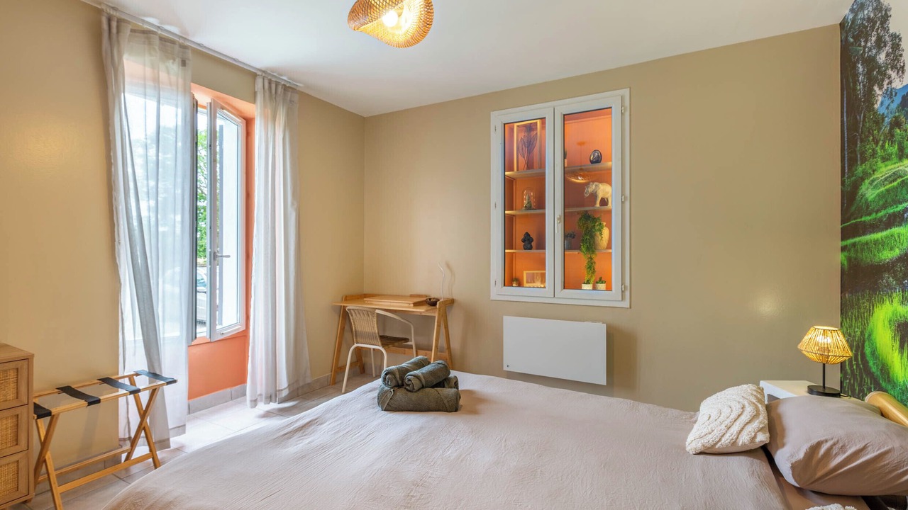 Photo of Bedroom in Saint-Jean-de-Touslas