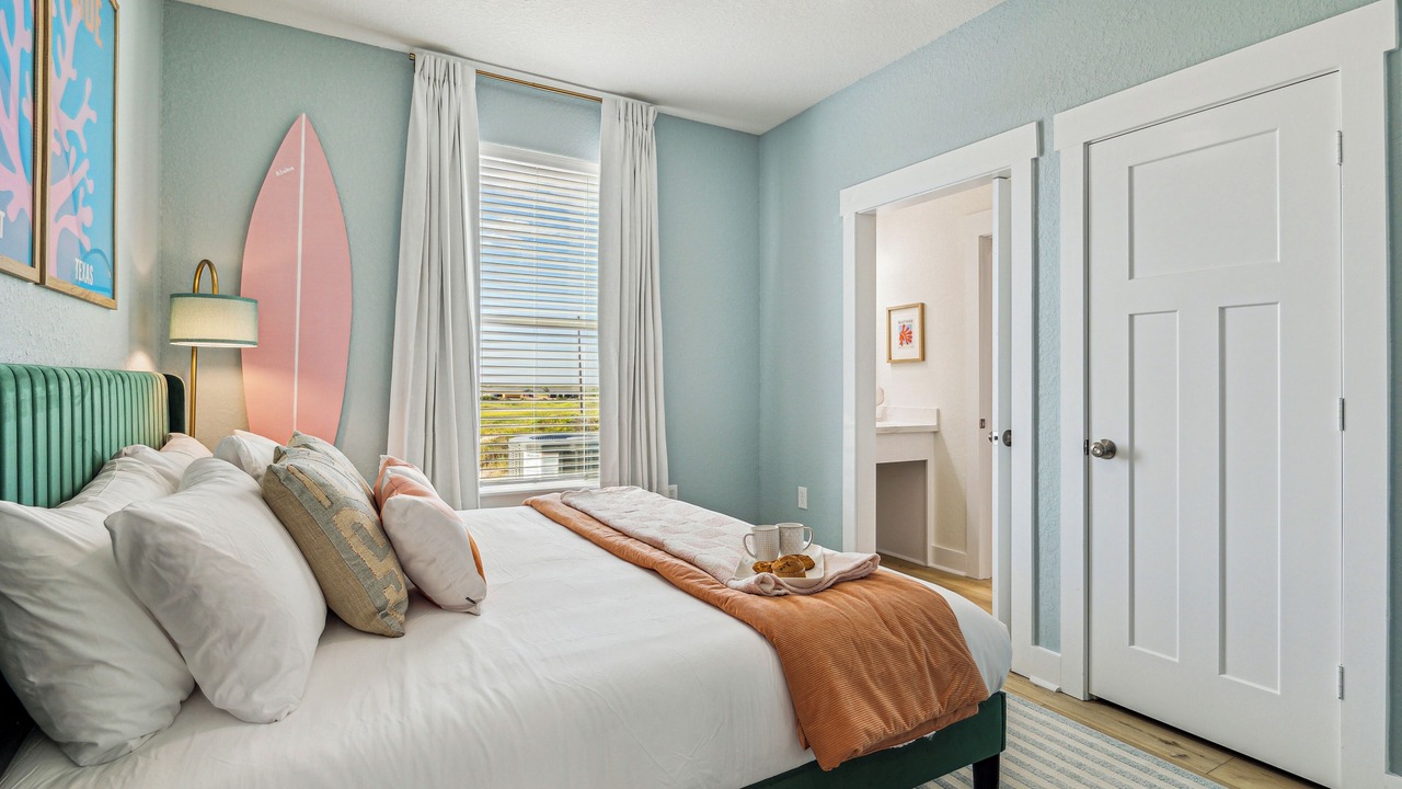 Photo of Bedroom in Surfside Beach