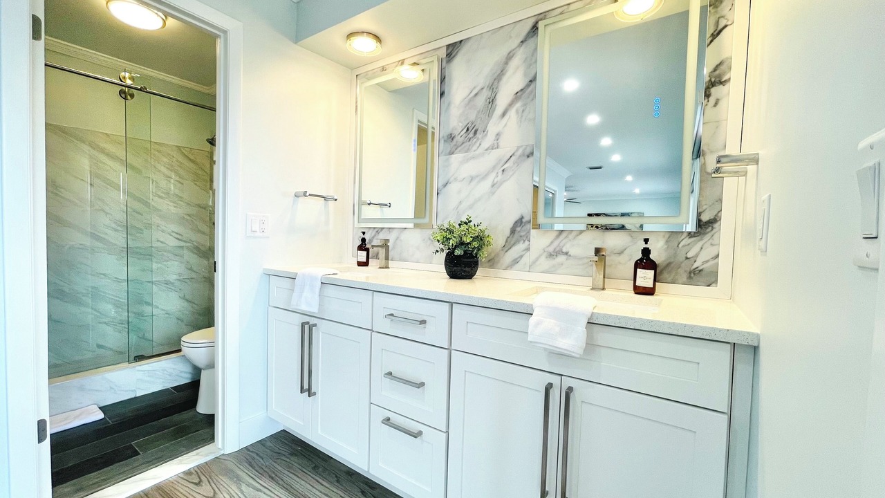 Photo of Bathroom in Oakland Park