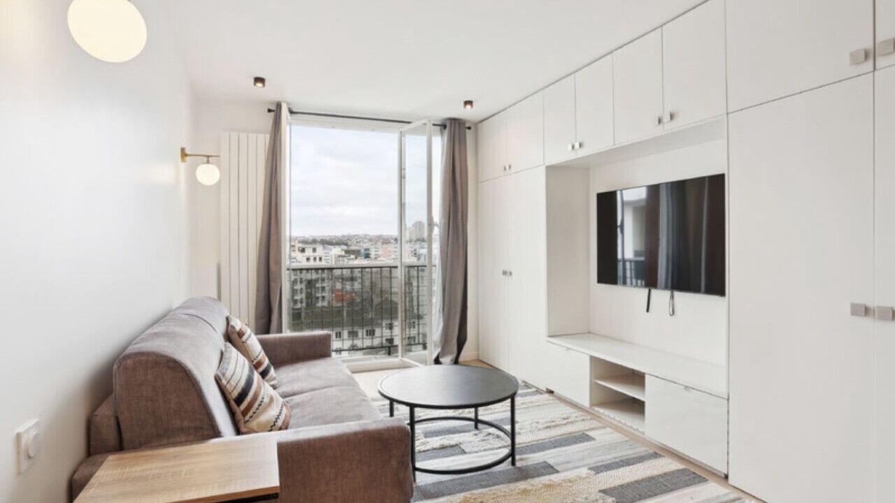 Photo of Livingroom in Republique–Point-du-Jour