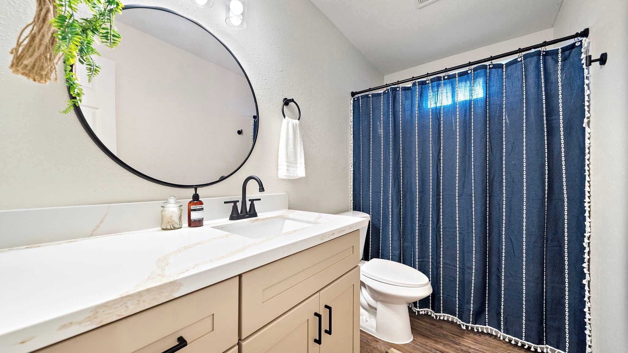 Photo of Bathroom in El Lago