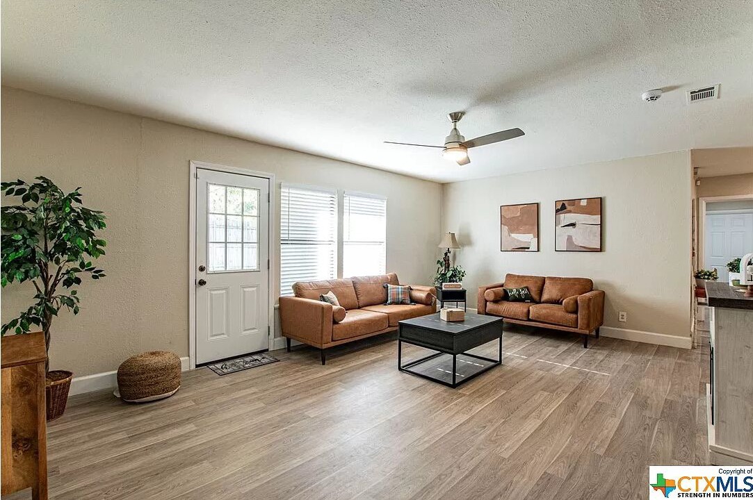 Photo of Livingroom in Temple