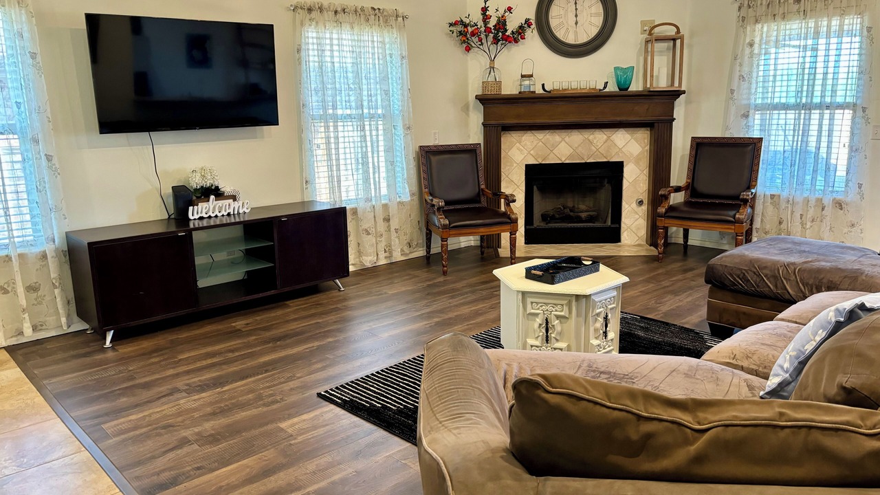 Photo of Livingroom in Edmond