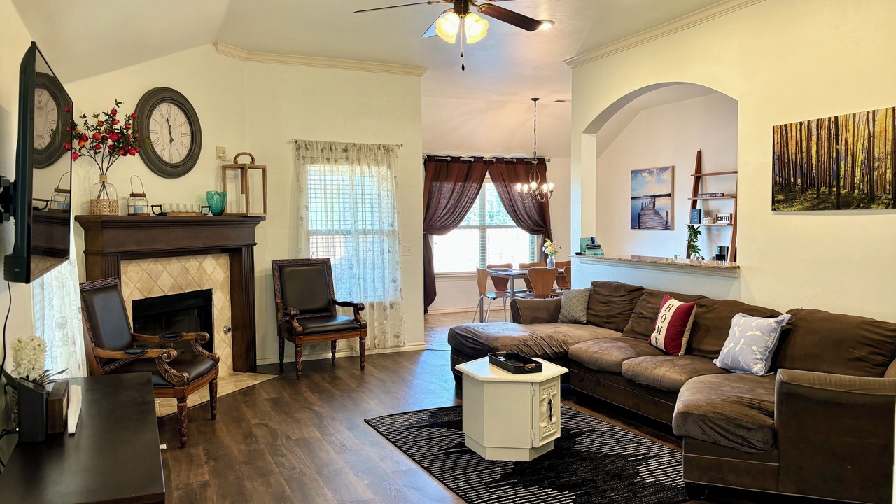 Photo of Livingroom in Edmond
