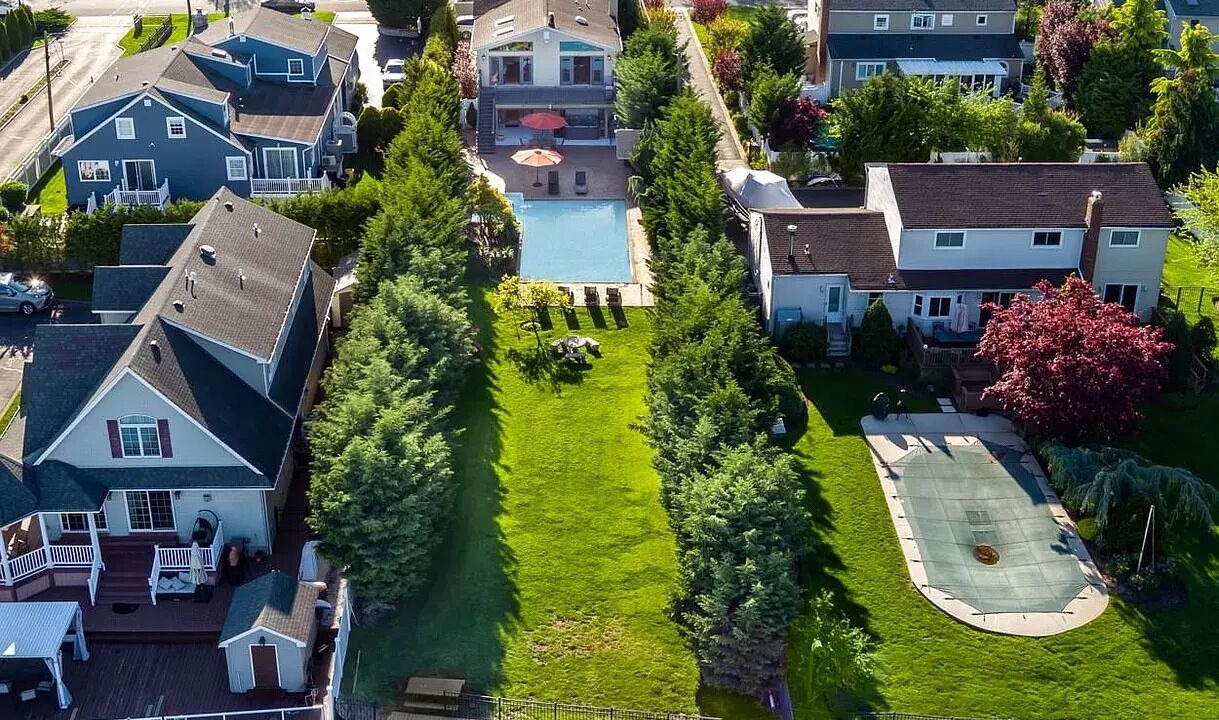 Photo of Outdoor in Massapequa