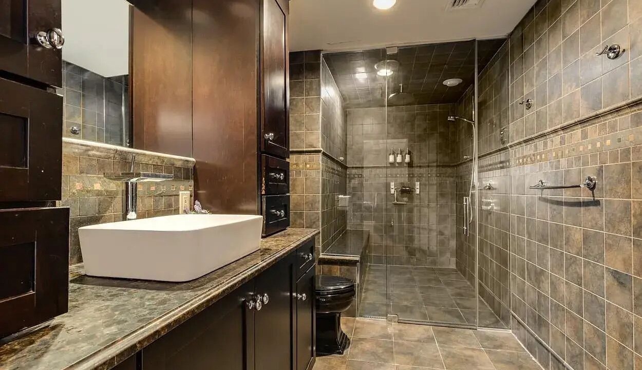 Photo of Bathroom in Massapequa