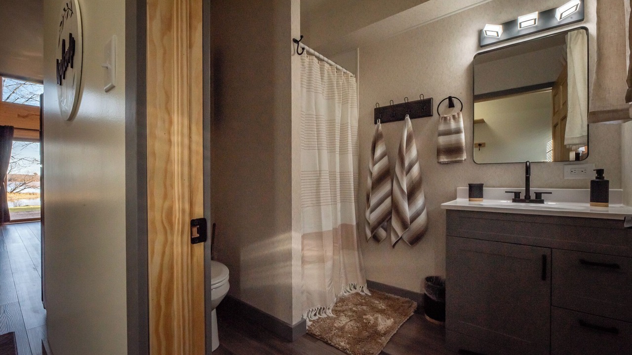 Photo of Bathroom in Butternut