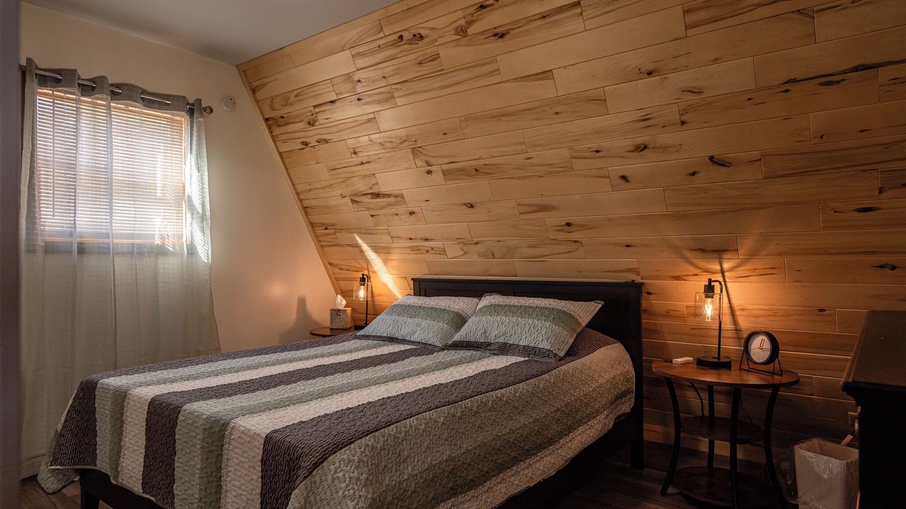 Photo of Bedroom in Butternut