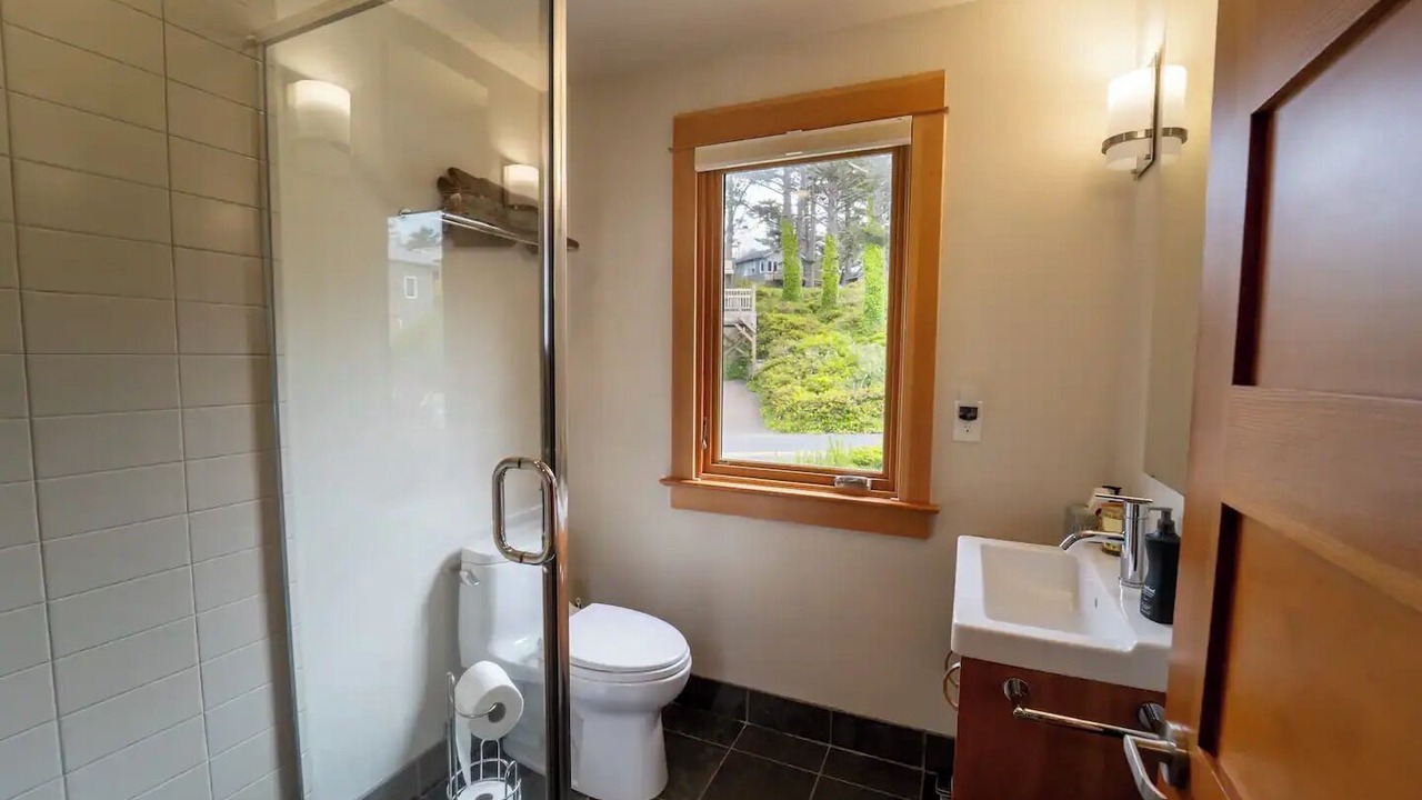 Photo of Bathroom in Oceanside