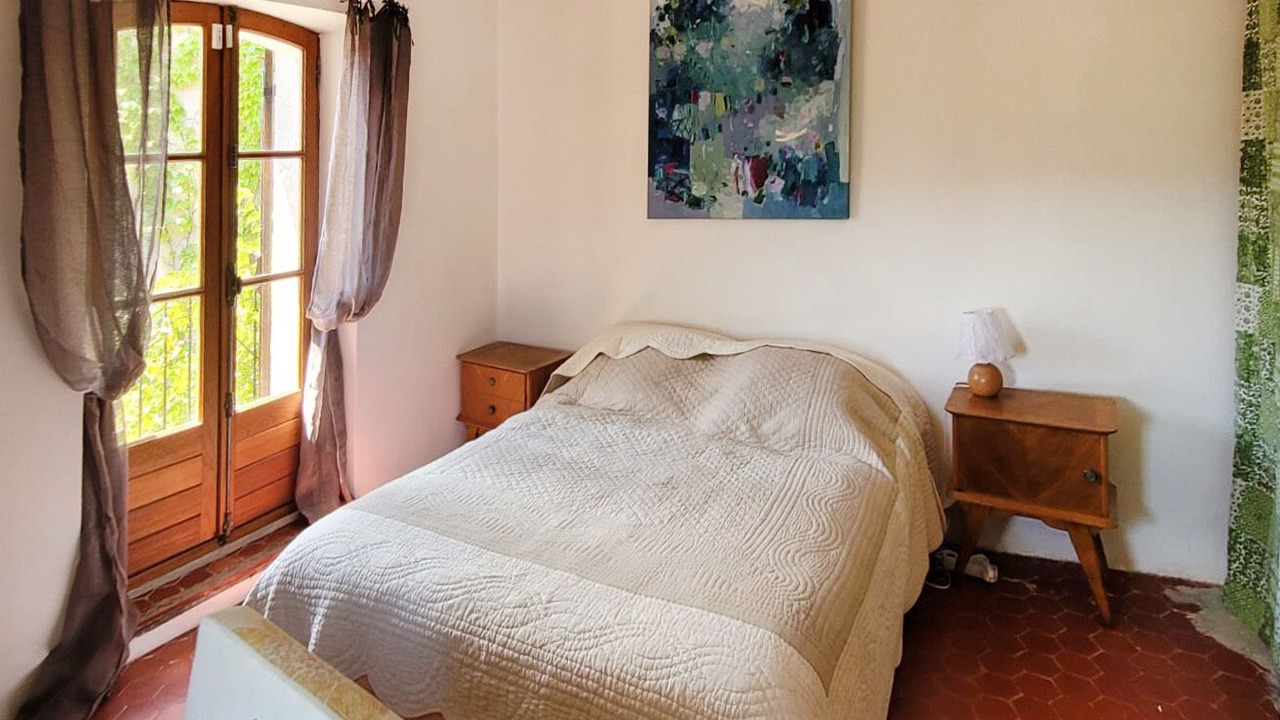Photo of Bedroom in Simiane-la-Rotonde