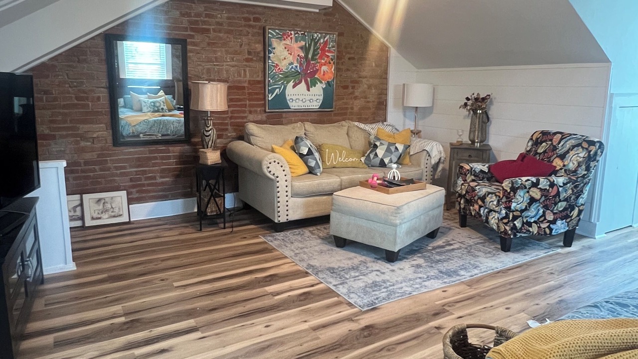 Photo of Livingroom in St. Charles
