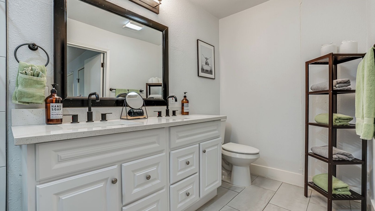 Photo of Bathroom in Shearer Hills - Ridgeview