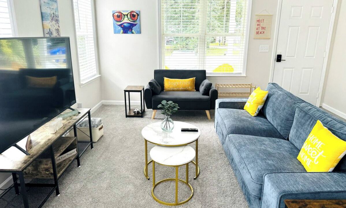 Photo of Livingroom in Charleston
