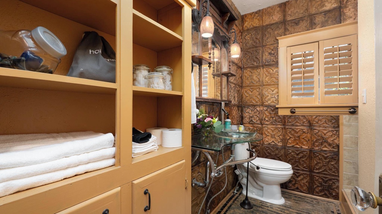 Photo of Bathroom in Sayles Blvd. Area
