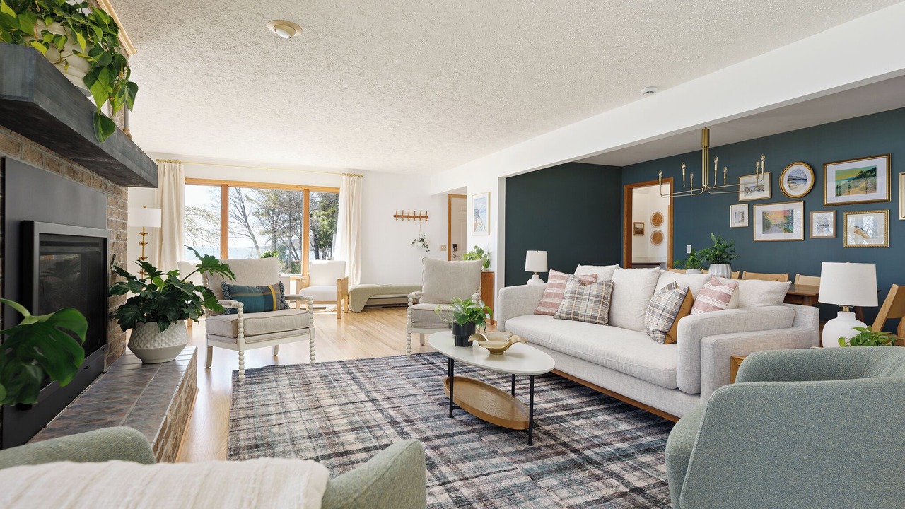 Photo of Livingroom in Suttons Bay