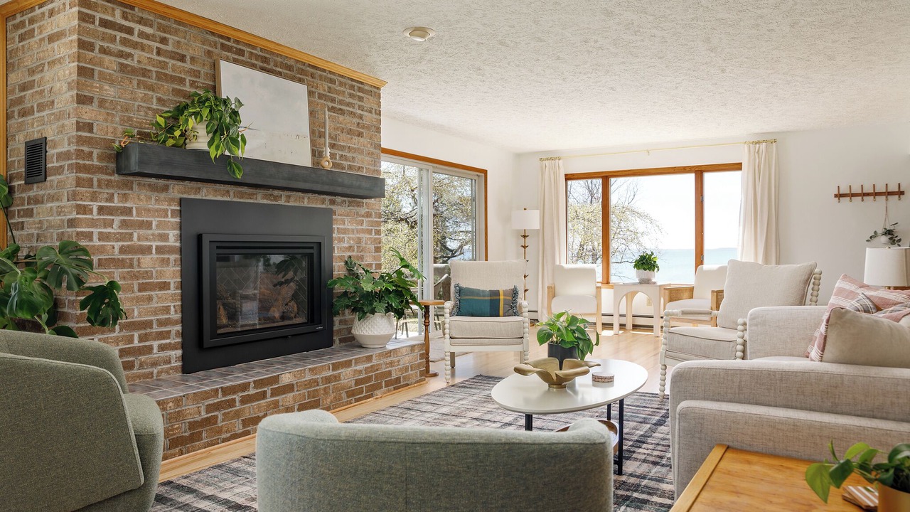 Photo of Livingroom in Suttons Bay
