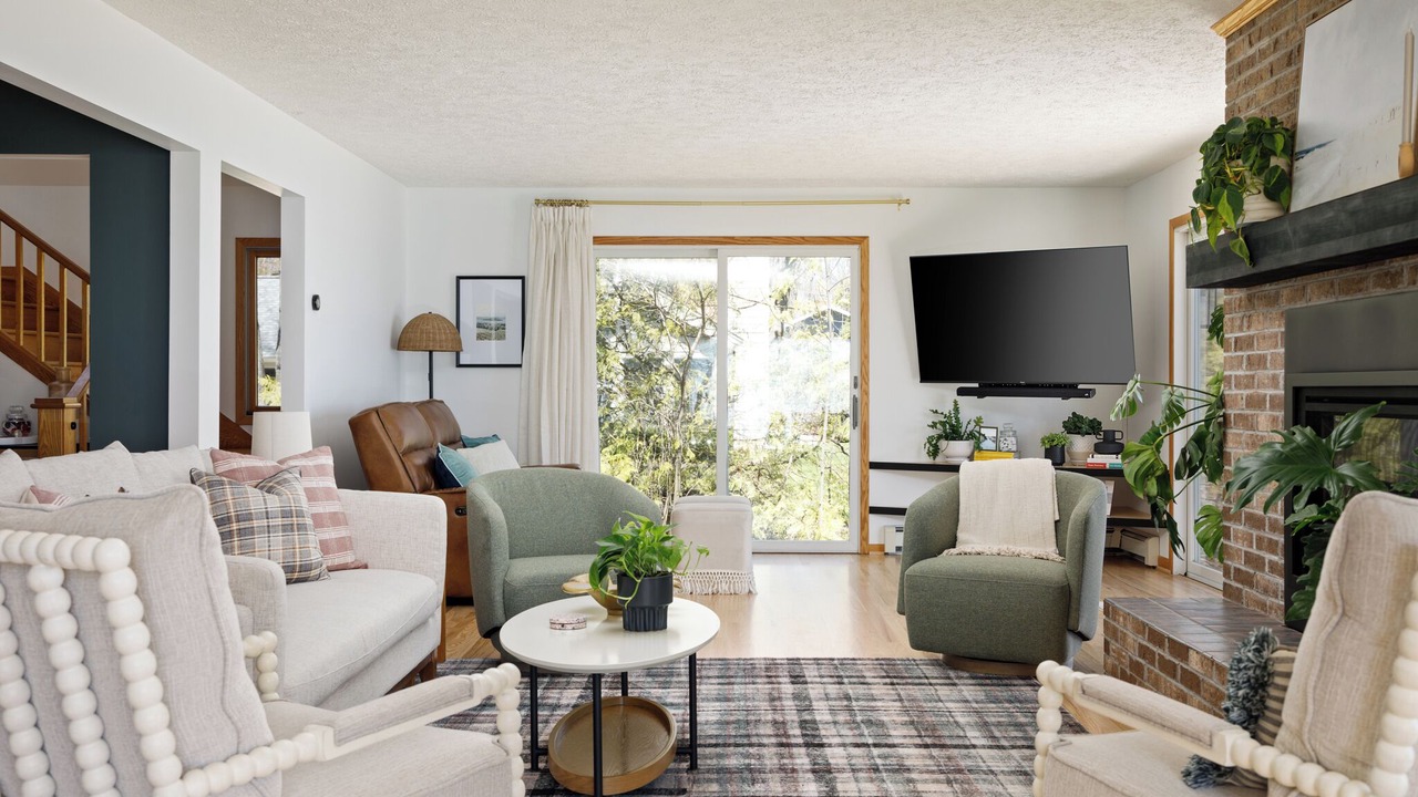 Photo of Livingroom in Suttons Bay