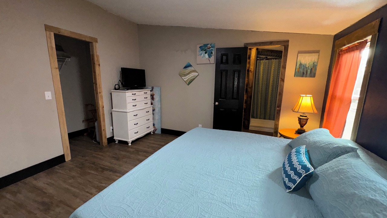 Photo of Bedroom in Pineville