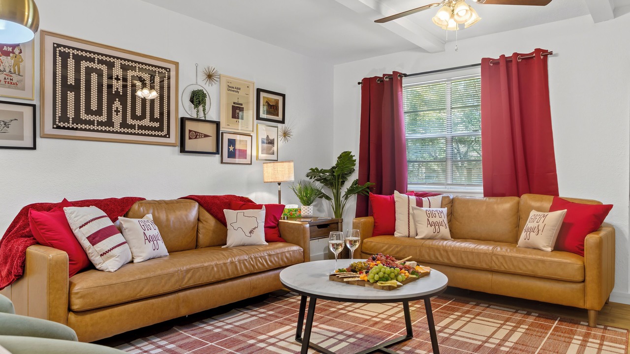 Photo of Livingroom in Southwood Valley