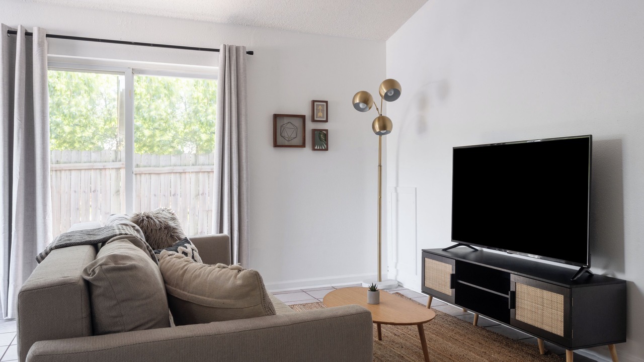 Photo of Livingroom in MLK