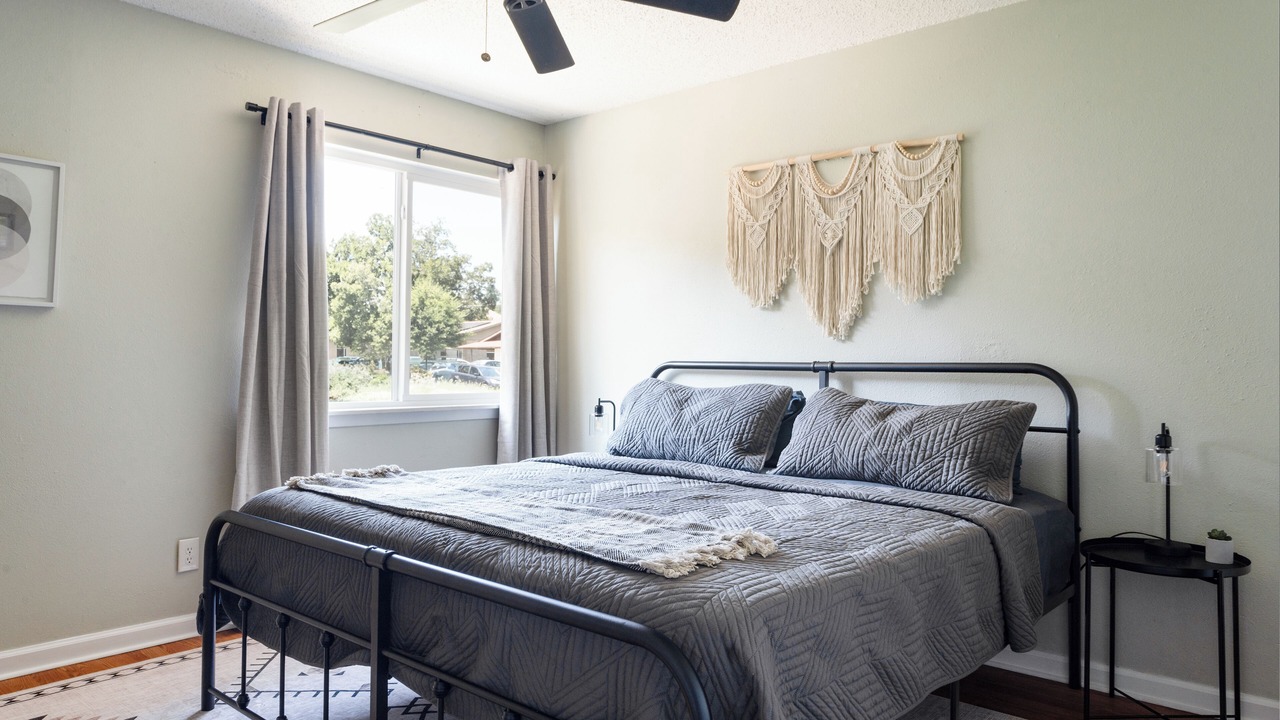 Photo of Bedroom in MLK