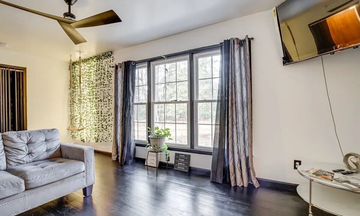 Photo of Livingroom in Delmar