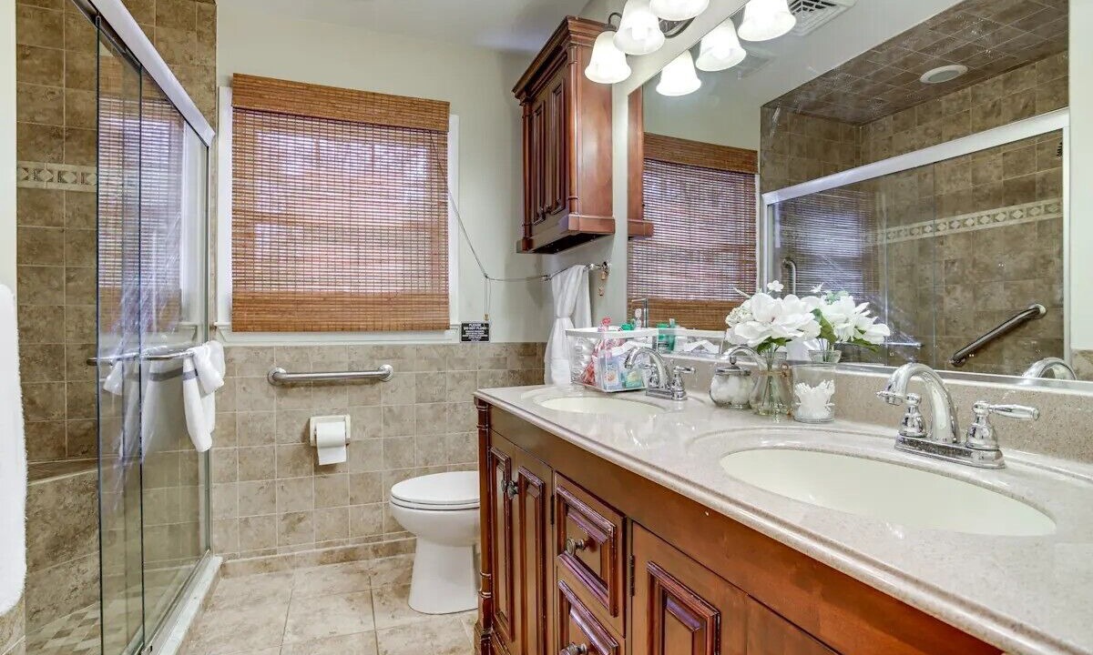 Photo of Bathroom in Delmar
