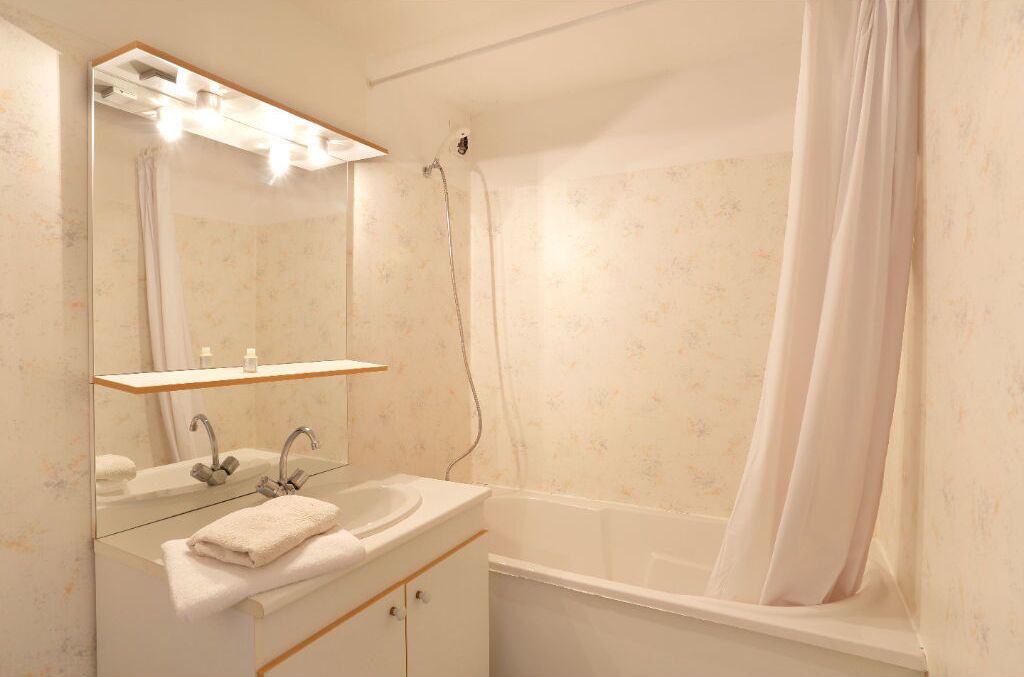 Photo of Bathroom in Germ