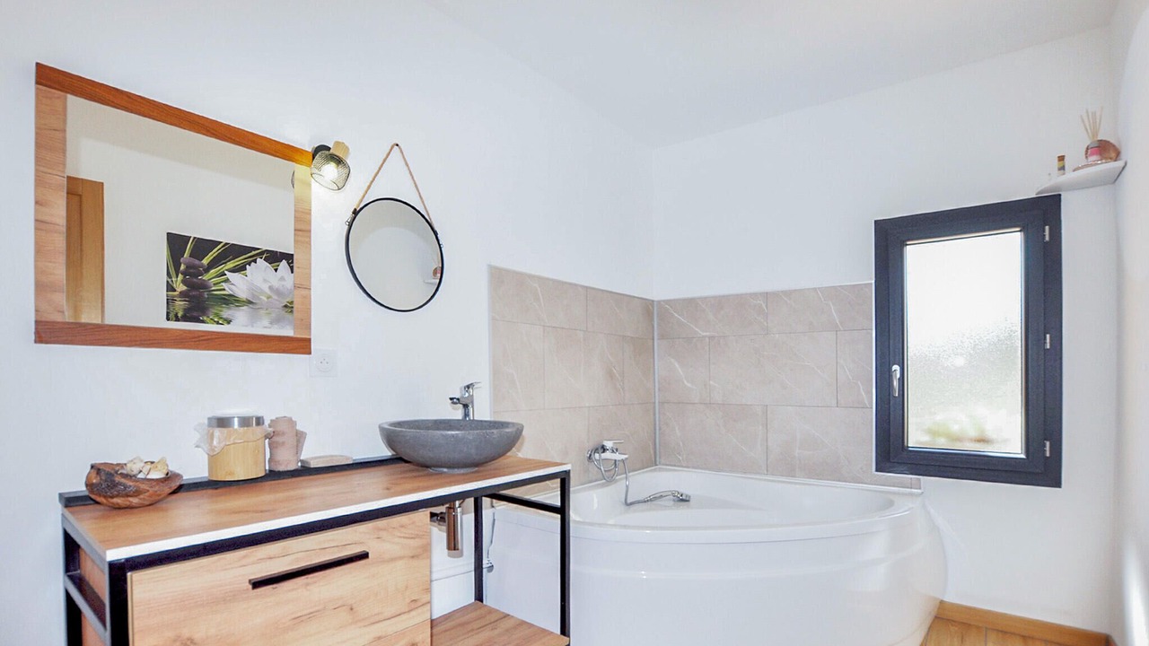 Photo of Bathroom in Tournissan