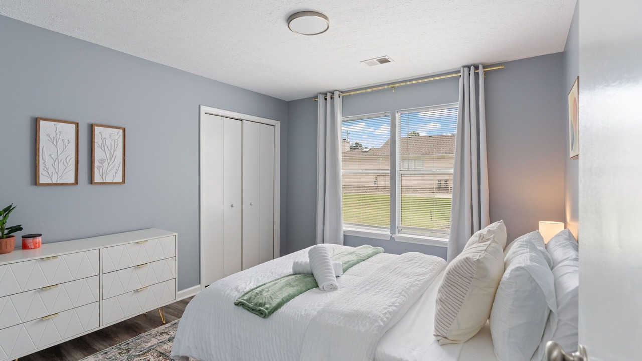 Photo of Bedroom in Murray Hill