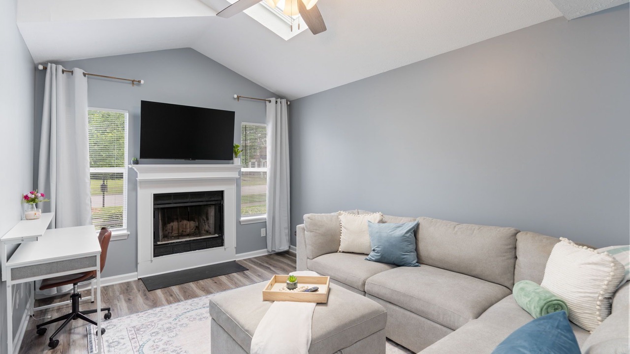 Photo of Livingroom in Murray Hill
