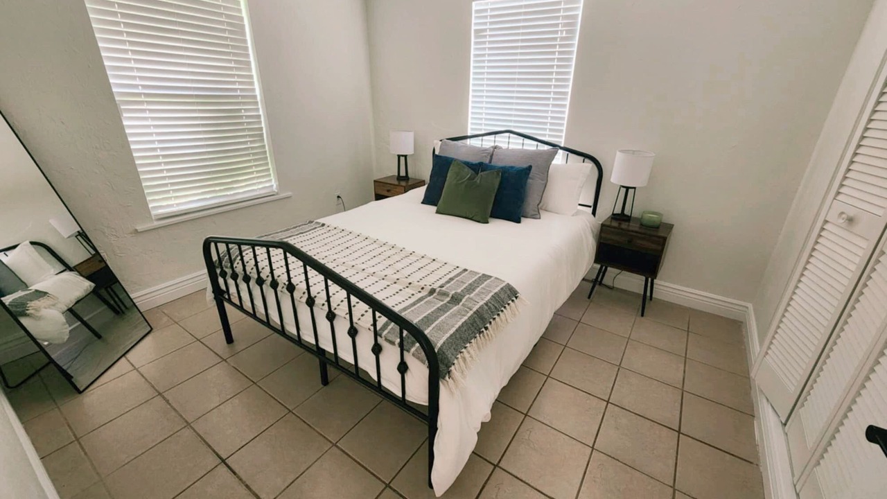 Photo of Bedroom in Historic District