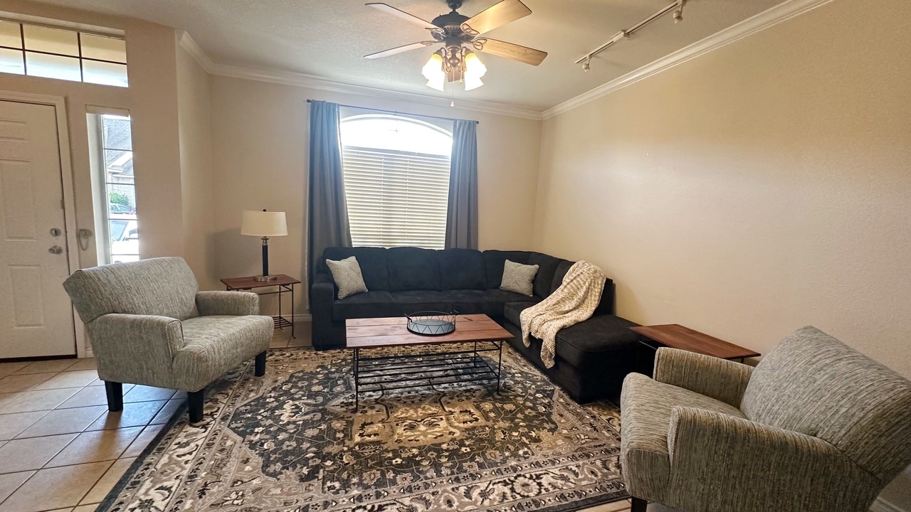 Photo of Livingroom in Southwood Valley