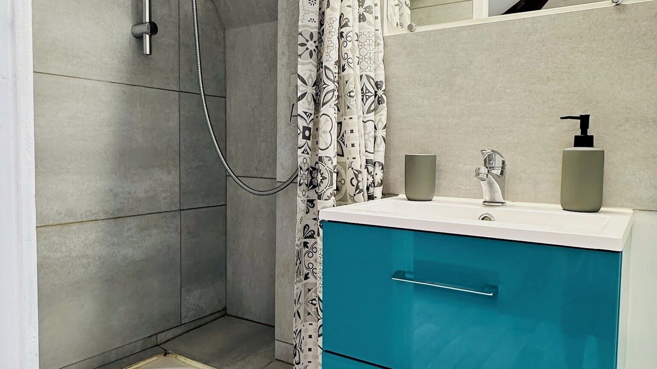 Photo of Bathroom in Troyes