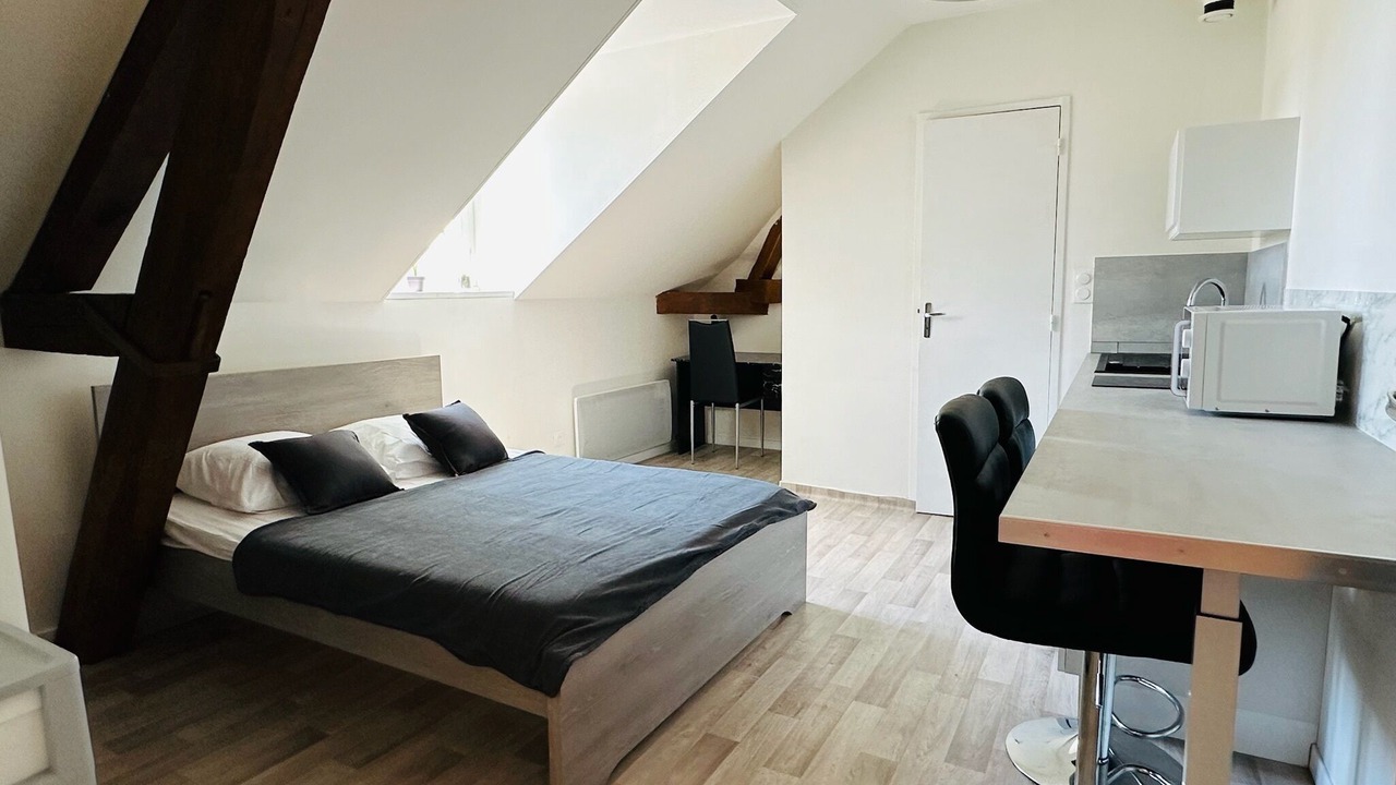 Photo of Bedroom in Troyes