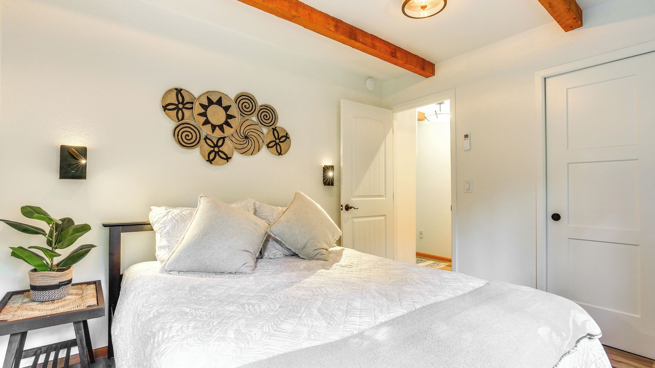 Photo of Bedroom in Sandy