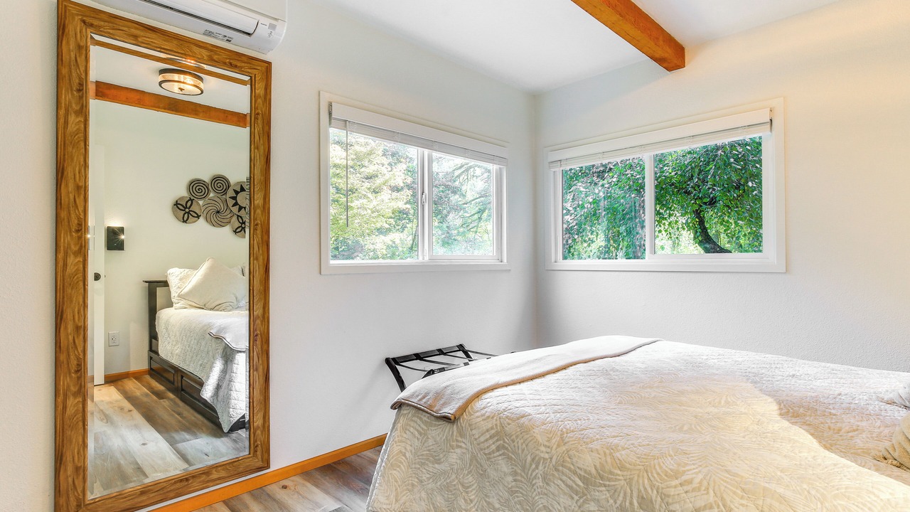 Photo of Bedroom in Sandy