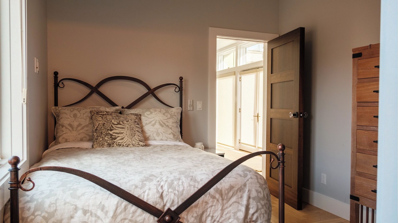 Photo of Bedroom in Moss Beach