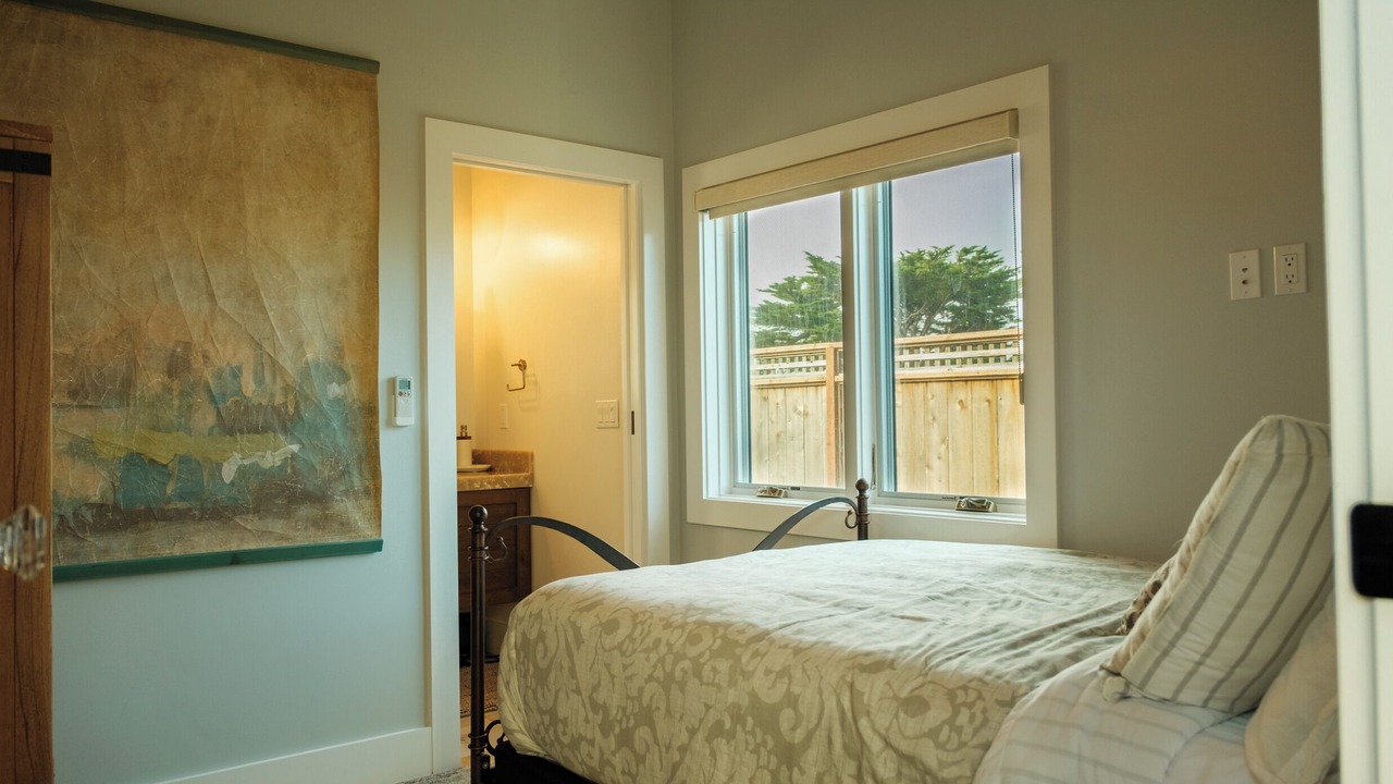 Photo of Bedroom in Moss Beach