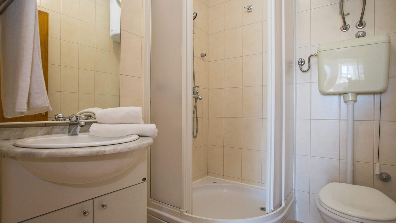 Photo of Bathroom in Molunat