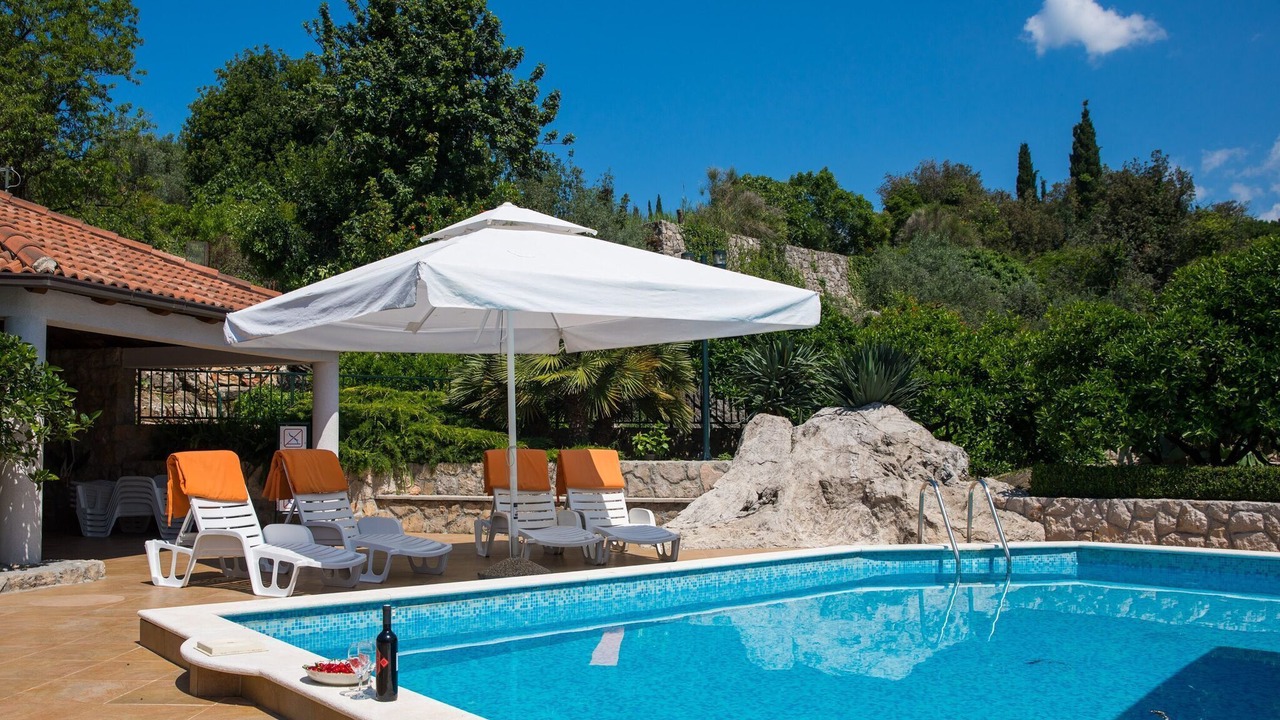 Photo of Outdoor in Molunat