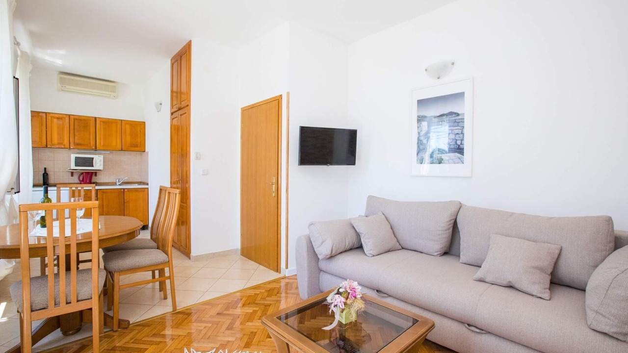 Photo of Livingroom in Molunat